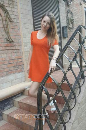 156120 - Viktoriia Age: 41 - Ukraine