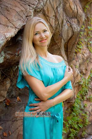 156687 - Elena Age: 54 - Ukraine
