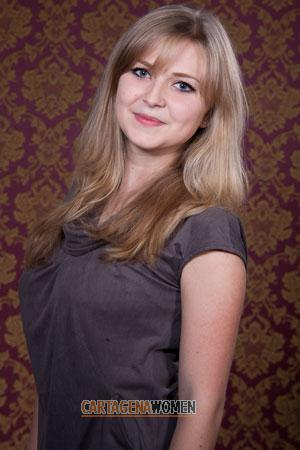 182303 - Oksana Age: 32 - Ukraine
