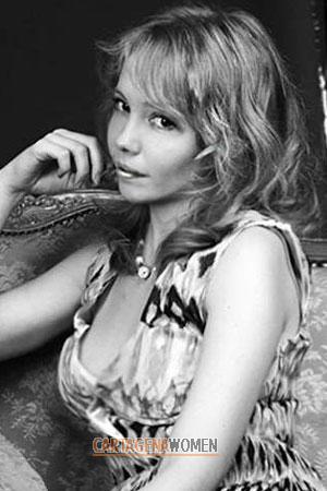 185230 - Yuliya Age: 39 - Russia