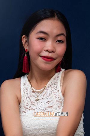 208095 - Kianna Mae Age: 22 - Philippines