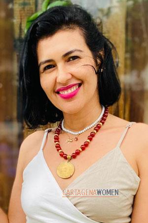 219492 - Yisela Age: 45 - Colombia